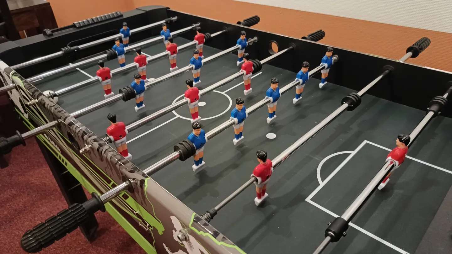 Foosball i Karaktärshotellets lekrum